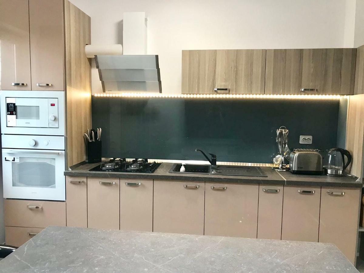 Luxury Flat 9 Near Metro Bucareste Exterior foto